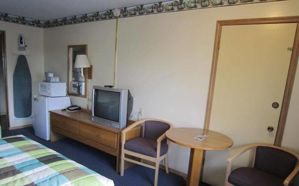 Cassville Budget Inn Екстериор снимка